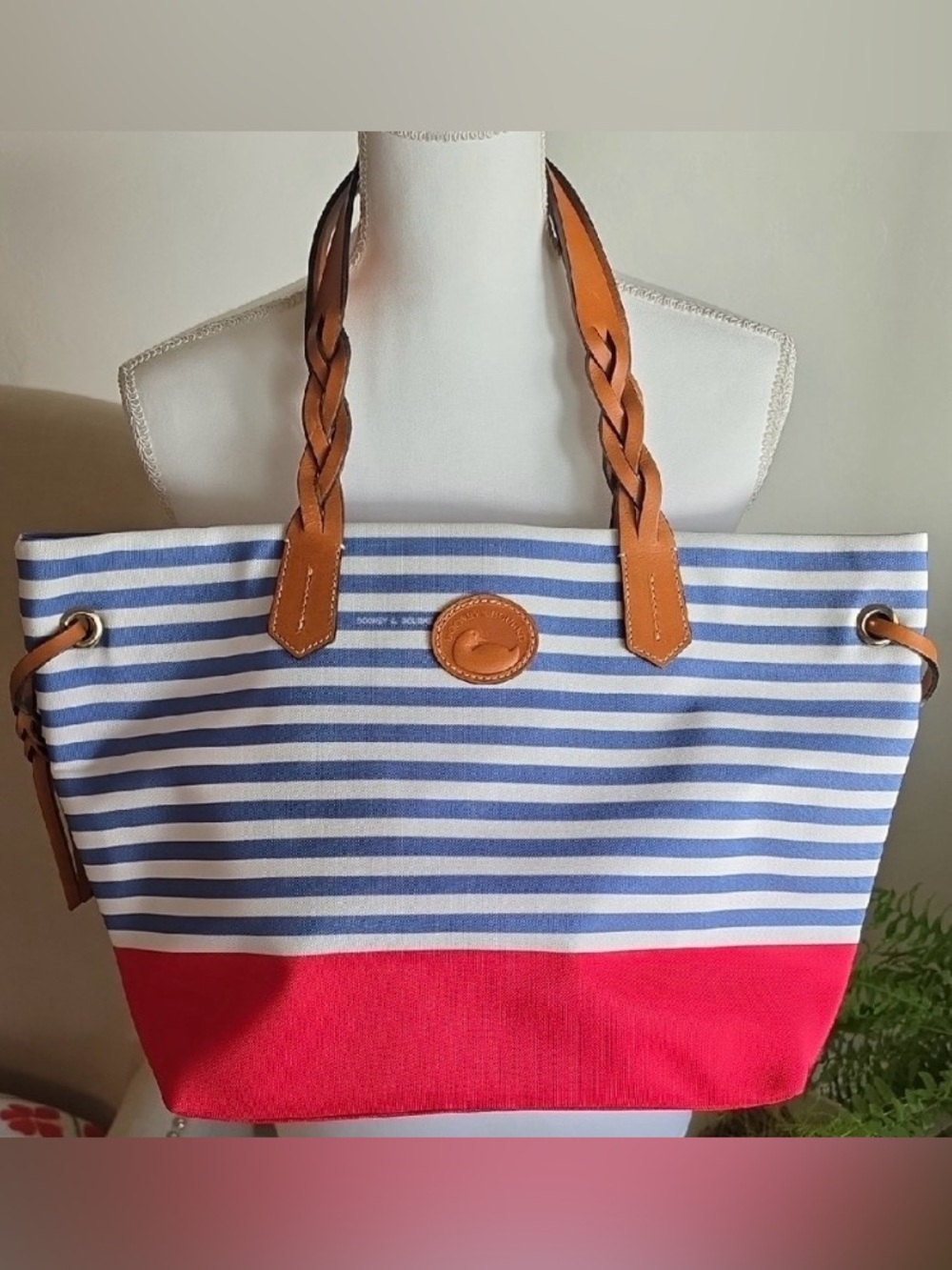 Dooney & Bourke Sullivan xl canvas/leather tote 18”x13” nwot Blue & white